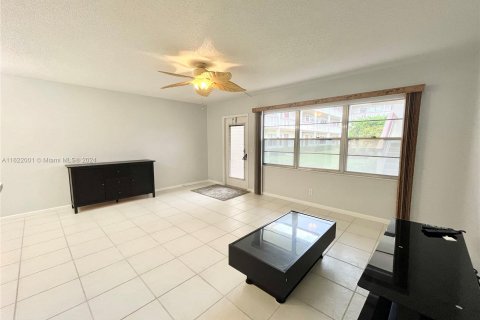 Copropriété à vendre à Boca Raton, Floride: 1 chambre, 66.89 m2 № 1270107 - photo 8