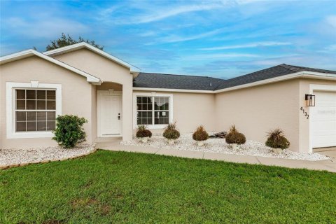 House in North Port, Florida 3 bedrooms, 131.18 sq.m. № 1385421 - photo 6