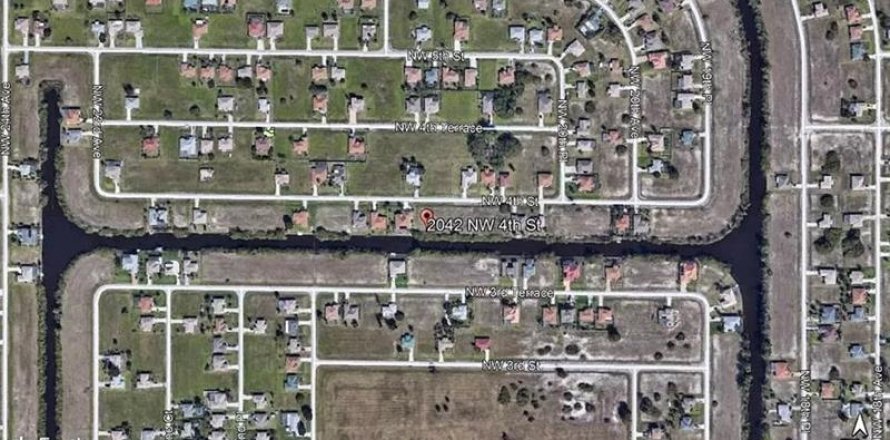 Land in Cape Coral, Florida № 219033