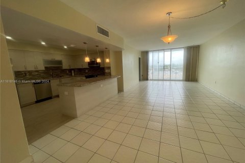 Condo in Miami Beach, Florida, 2 bedrooms  № 1239433 - photo 4