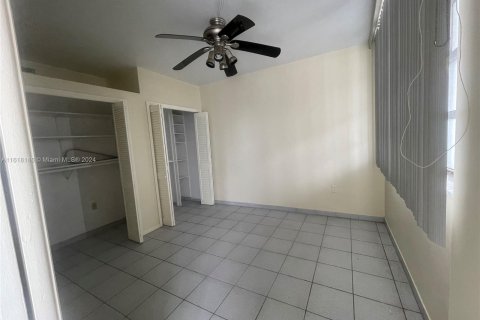 Copropriété à vendre à Miami Beach, Floride: 2 chambres, 123.19 m2 № 1239433 - photo 10