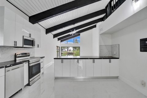 Villa ou maison à vendre à Plantation, Floride: 4 chambres, 240.43 m2 № 848821 - photo 13