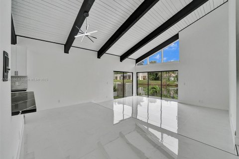 Villa ou maison à vendre à Plantation, Floride: 4 chambres, 240.43 m2 № 848821 - photo 7
