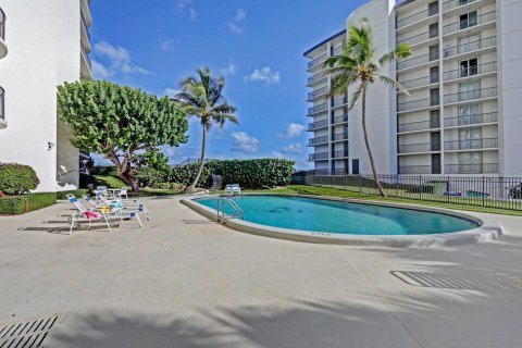 Condominio en venta en Riviera Beach, Florida, 2 dormitorios, 140.1 m2 № 1188753 - foto 21