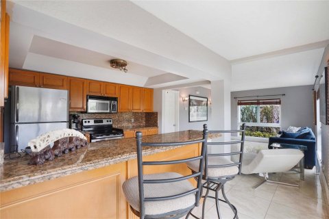 Copropriété à vendre à Pompano Beach, Floride: 2 chambres, 90.58 m2 № 930208 - photo 19