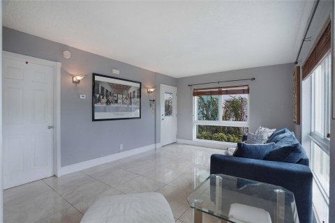 Copropriété à vendre à Pompano Beach, Floride: 2 chambres, 90.58 m2 № 930208 - photo 20