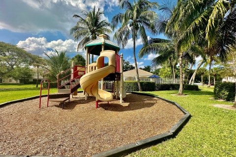 Adosado en venta en West Palm Beach, Florida, 2 dormitorios, 102.56 m2 № 1182317 - foto 4