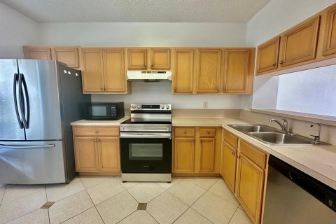 Townhouse in West Palm Beach, Florida 2 bedrooms, 102.56 sq.m. № 1182317 - photo 23