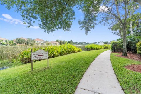 Villa ou maison à vendre à Boynton Beach, Floride: 4 chambres, 254.09 m2 № 1372580 - photo 8