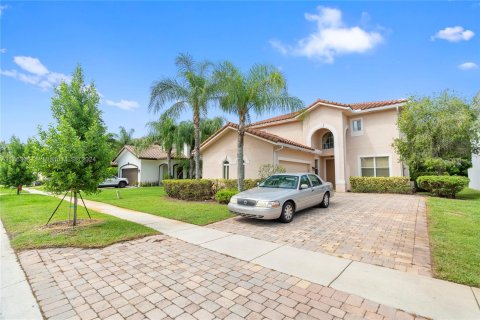 Villa ou maison à vendre à Boynton Beach, Floride: 4 chambres, 254.09 m2 № 1372580 - photo 1