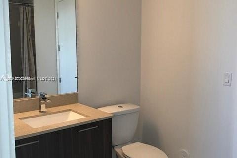 Condo in Doral, Florida, 2 bedrooms  № 1372648 - photo 13