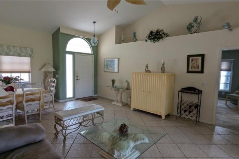 Villa ou maison à vendre à Punta Gorda, Floride: 3 chambres, 136.94 m2 № 1361534 - photo 4