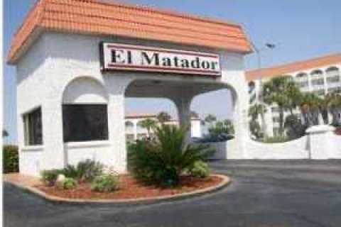 Condominio en venta en Fort Walton Beach, Florida, 1 dormitorio, 75.62 m2 № 559101 - foto 1
