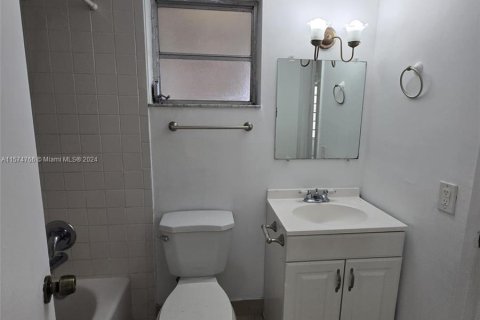 Copropriété à vendre à Miami, Floride: 2 chambres, 96.25 m2 № 1145614 - photo 17