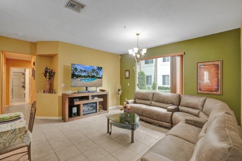 Condo in Miramar, Florida, 3 bedrooms  № 1168838 - photo 21