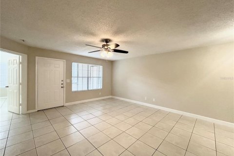 Condo in Altamonte Springs, Florida, 2 bedrooms  № 1395681 - photo 6