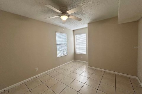 Condo in Altamonte Springs, Florida, 2 bedrooms  № 1395681 - photo 15