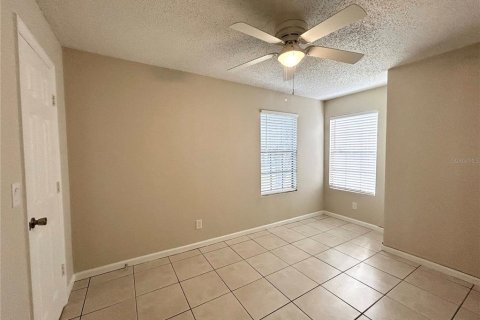 Condo in Altamonte Springs, Florida, 2 bedrooms  № 1395681 - photo 16