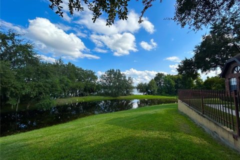 Condo in Altamonte Springs, Florida, 2 bedrooms  № 1395681 - photo 21