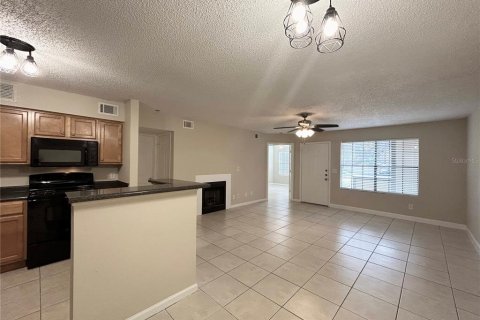 Condo in Altamonte Springs, Florida, 2 bedrooms  № 1395681 - photo 5