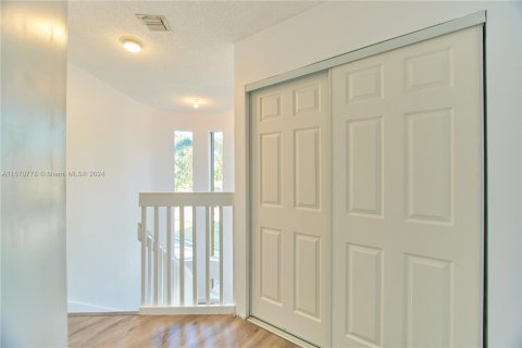 Casa en venta en Coral Springs, Florida, 4 dormitorios, 216.83 m2 № 1138665 - foto 11