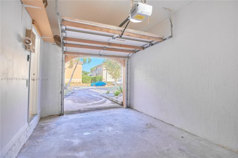 Casa en venta en Coral Springs, Florida, 4 dormitorios, 216.83 m2 № 1138665 - foto 21