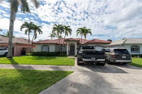 Villa ou maison à vendre à Miami, Floride: 3 chambres, 159.42 m2 № 1394903 - photo 2