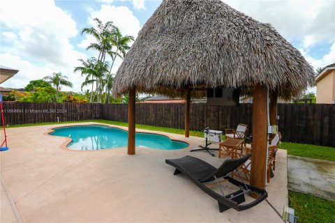 Casa en venta en Miami, Florida, 3 dormitorios, 159.42 m2 № 1394903 - foto 4