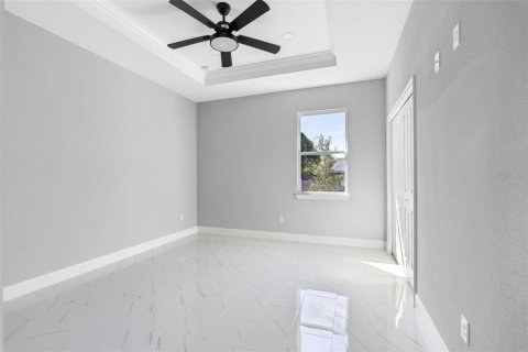 House in Tampa, Florida 4 bedrooms, 155.89 sq.m. № 1436165 - photo 29