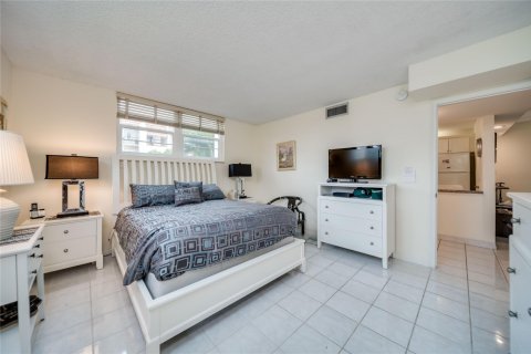 Condominio en venta en Pembroke Pines, Florida, 2 dormitorios, 108.7 m2 № 976802 - foto 12