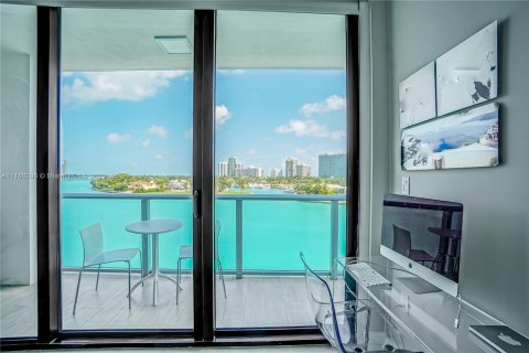 Condominio en venta en Bay Harbor Islands, Florida, 4 dormitorios, 199.74 m2 № 26125 - foto 22