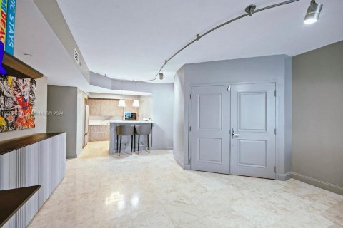 Copropriété à vendre à Hollywood, Floride: 2 chambres, 161 m2 № 1353817 - photo 14