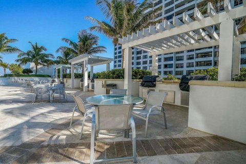 Copropriété à vendre à Hollywood, Floride: 2 chambres, 161 m2 № 1353817 - photo 26