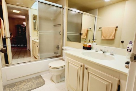 Condominio en venta en Coconut Creek, Florida, 2 dormitorios, 89.37 m2 № 696353 - foto 16