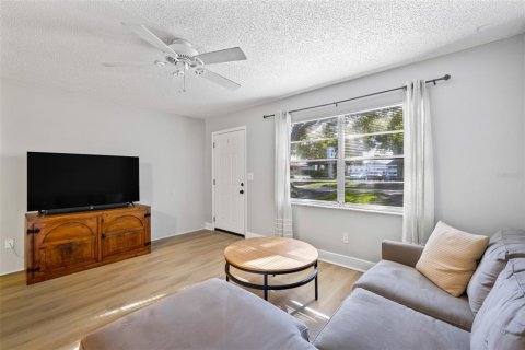 Casa en venta en Clearwater, Florida, 1 dormitorio, 55.09 m2 № 1308962 - foto 13