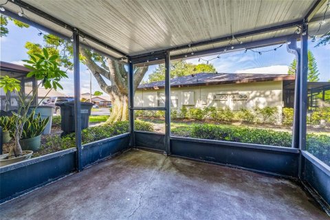 Villa ou maison à vendre à Clearwater, Floride: 1 chambre, 55.09 m2 № 1308962 - photo 2