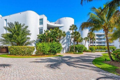 Copropriété à vendre à Stuart, Floride: 4 chambres, 255.85 m2 № 1180335 - photo 1