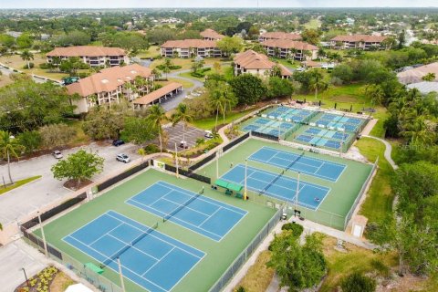 Villa ou maison à vendre à Punta Gorda, Floride: 4 chambres, 278.61 m2 № 472540 - photo 25