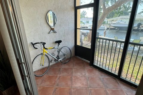 Condo in Pompano Beach, Florida, 2 bedrooms  № 1096345 - photo 21