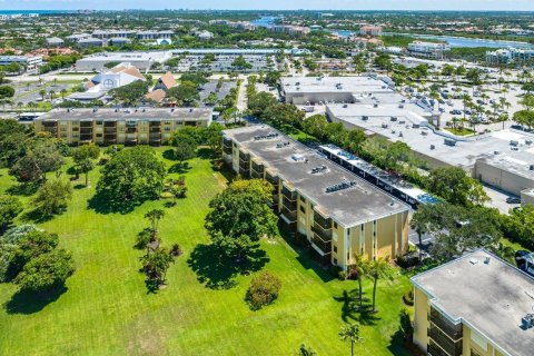 Condo in Jupiter, Florida, 2 bedrooms  № 1188639 - photo 7