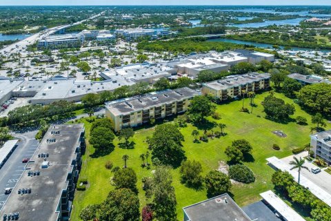 Condo in Jupiter, Florida, 2 bedrooms  № 1188639 - photo 5