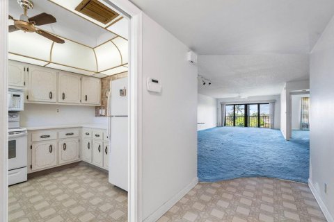 Condo in Jupiter, Florida, 2 bedrooms  № 1188639 - photo 28