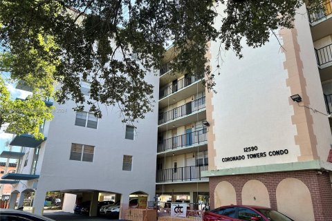 Купить кондоминиум в Норт-Майами, Флорида 1 спальня, 67.35м2, № 1095444 - фото 15