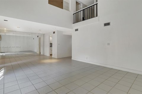 Touwnhouse à vendre à Hollywood, Floride: 3 chambres, 218.32 m2 № 1185009 - photo 22