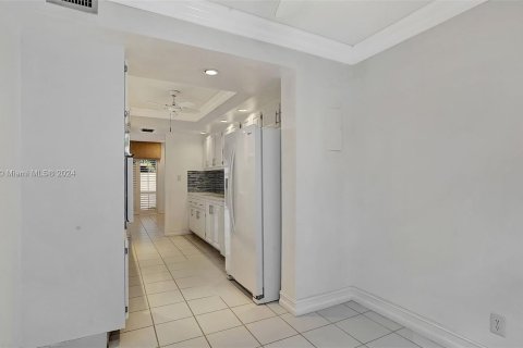 Touwnhouse à vendre à Hollywood, Floride: 3 chambres, 218.32 m2 № 1185009 - photo 7