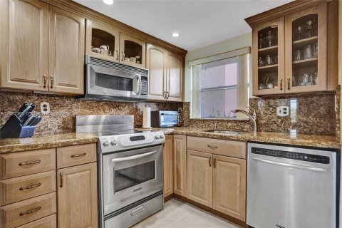 Condo in Sunrise, Florida, 2 bedrooms  № 1185113 - photo 7