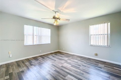 Copropriété à vendre à Sunrise, Floride: 2 chambres, 78.97 m2 № 1185029 - photo 19