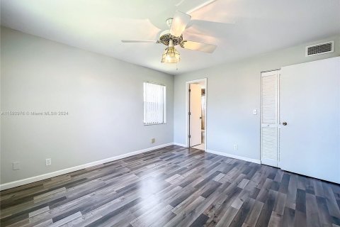 Copropriété à vendre à Sunrise, Floride: 2 chambres, 78.97 m2 № 1185029 - photo 18