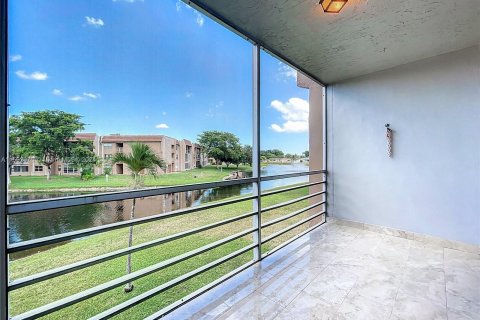 Copropriété à vendre à Sunrise, Floride: 2 chambres, 78.97 m2 № 1185029 - photo 25