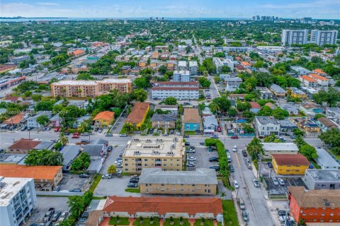 Commercial property in Miami, Florida № 1375414 - photo 26